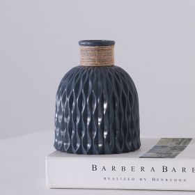 Modern Vase (Gray: Black)